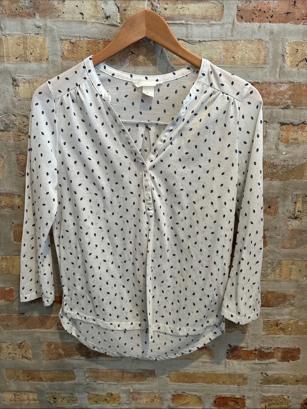 H&M White Peasant-Style Blouse with Navy/Black leaf Print